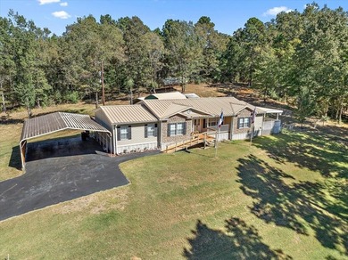 Beautiful home on Lake Pinkston. Just under 3 acres with two - photo 2