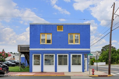 Located in the heart of Highlands, this versatile mixed-use