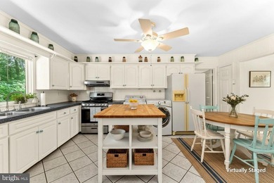Welcome to this well-maintained ranch home in the desirable - photo 4