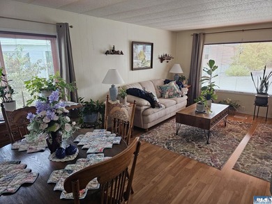Very well kept home in Juniper Mobile Estates. This home is - photo 5