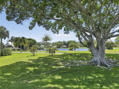 Welcome to your tranquil Florida retreat! This light-filled - photo 45