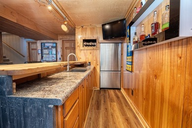 This beautiful, nearly 3,000 square foot cottage-style lakefront - photo 51