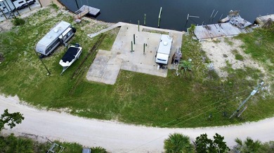 Rare opportunity to own a canal-front lot in the highly - photo 4