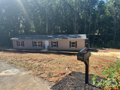 Lake Norman Home For Sale in Mooresville North Carolina