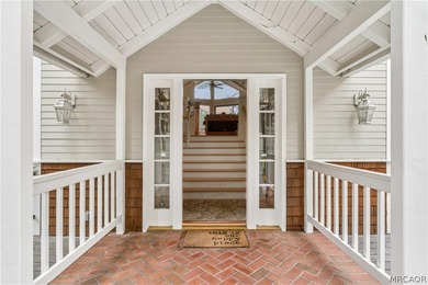 Welcome to an exceptional golf course frontage home set along - photo 7