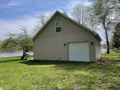 Lake Manitonka Home For Sale in Weidman Michigan