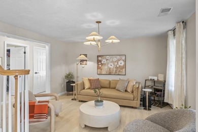 Welcome to this expansive Colonial in sought-after West - photo 4