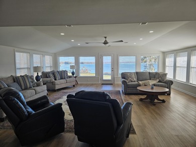 Welcome to luxury lake front living! This beautiful totally - photo 7
