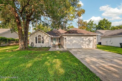 Welcome home to this charming 3-bedroom, 2-bathroom residence - photo 2