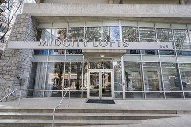 This modern studio at 845 Spring St NE offers a seamless blend