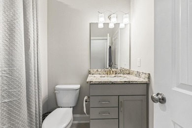 Welcome to this meticulously maintained and thoughtfully - photo 27