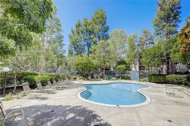 Welcome to this charming two-story condo in the desirable Quail - photo 33