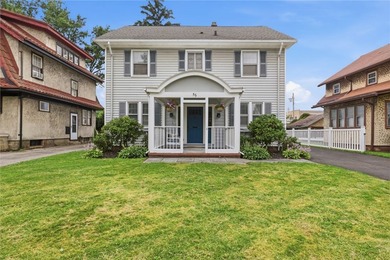 Picture-perfect Colonial in the highly sought-after Browncroft - photo 1