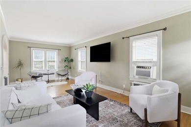Picture-perfect Colonial in the highly sought-after Browncroft - photo 5