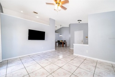 Welcome to Tuska Oaks-a well-established community in the heart - photo 4