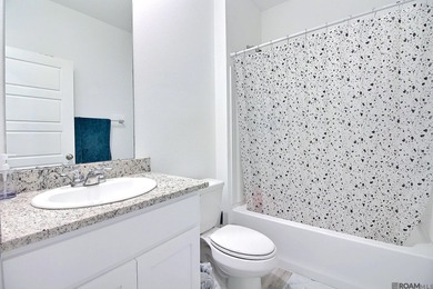 (private lake, pond, coastal) Home For Sale in Baton Rouge Louisiana