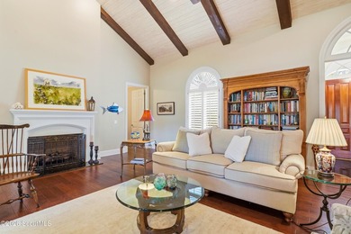ROOMS WITH A VIEW! This beautiful custom-built, single-story - photo 4