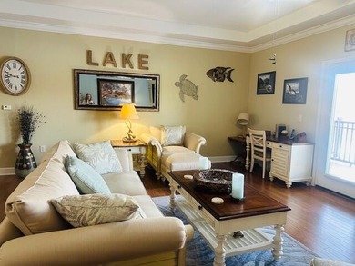 Enjoy a resort feel as you view Cherokee Lake from your living - photo 12