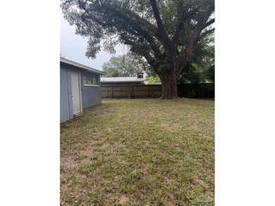 Looking for a home that is move in ready? Look no further! This - photo 12