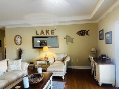 Enjoy a resort feel as you view Cherokee Lake from your living - photo 14
