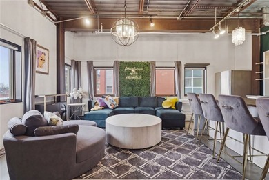Stunning 2 story condo Nestled in the Heart of Pittsburgh's - photo 29