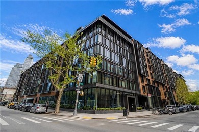 Welcome to elevated waterfront living in the heart of South - photo 2