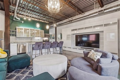 Stunning 2 story condo Nestled in the Heart of Pittsburgh's - photo 32