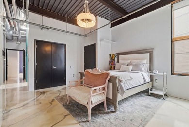 Stunning 2 story condo Nestled in the Heart of Pittsburgh's - photo 46
