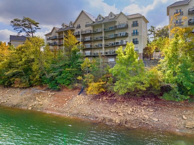 Enjoy a resort feel as you view Cherokee Lake from your living - photo 49