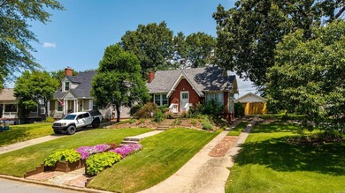 Tucked beneath century old trees on a picturesque street in Park - photo 50