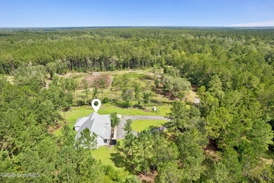 Discover a Modern Farmhouse situated on 6.67 acres, boasting - photo 5