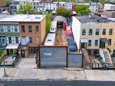 Rare investment and development opportunity in the heart of - photo 2