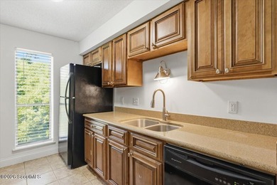 Welcome to Island Retreat, one of St. Simons Island's most - photo 7
