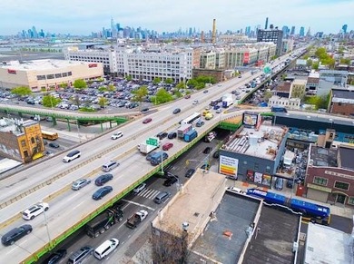Rare investment and development opportunity in the heart of - photo 9
