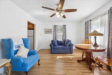 Set on a quiet cul-de-sac in one of the area's most convenient - photo 10