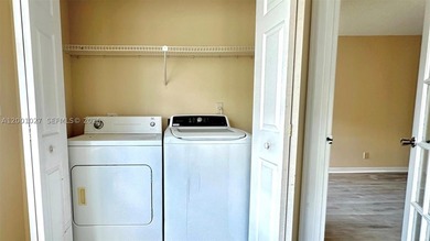 Welcome to this well-maintained condo in a convenient Margate - photo 4