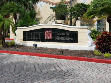Beautiful corner unit, Townhouse located next to the clubhouse - photo 1