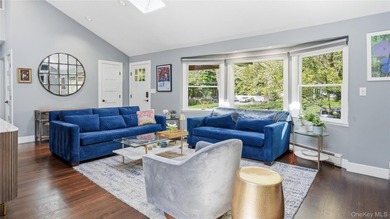 Welcome to a truly exceptional Huntington retreat where timeless - photo 6