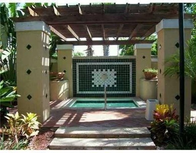 Beautiful corner unit, Townhouse located next to the clubhouse - photo 9