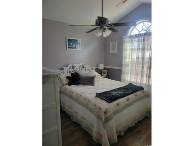 This well mantained home boasts with pride. It features an open