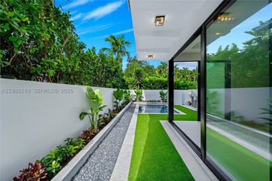 NEW CONSTRUCTION WALKING DISTANCE FROM CORAL GABLES FINANCIAL - photo 23