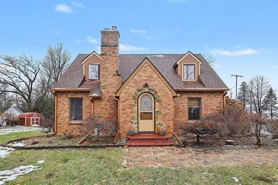 Goguac Lake Home For Sale in Battle Creek Michigan