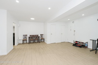 Welcome to 1160 Richmond Rd Unit 4G, a newly renovated, spacious - photo 4
