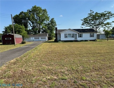 Looking for a home with an unfinished basement? Here is your - photo 1