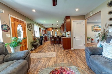 Welcome to this meticulously maintained three bedroom, one bath - photo 4