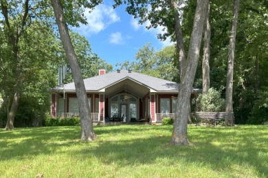 West Side Main Lake Gorgeous Waterfront Home - Lake Home For Sale in Groesbeck, Texas