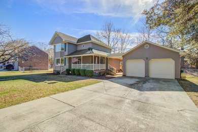 Lake Moultrie Home Active Under Contract in Moncks Corner South Carolina