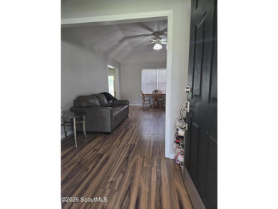 This home is conveniently located 10 minutes from shopping, 20 - photo 1