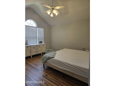 This home is conveniently located 10 minutes from shopping, 20 - photo 6