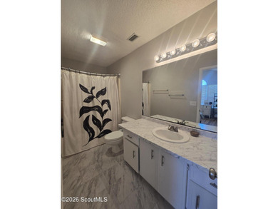 This home is conveniently located 10 minutes from shopping, 20 - photo 7